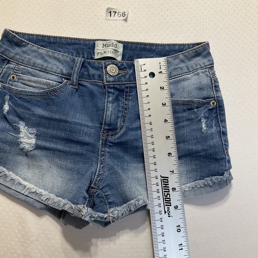 Mudd Women Shorts 3 Blue Denim Cutoff FLX STRETCH Distressed Frayed 2” Inseam - Picture 6 of 10